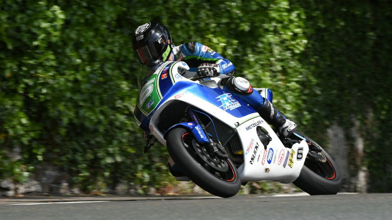 Southern 100: Rain and red flags hit opening race
