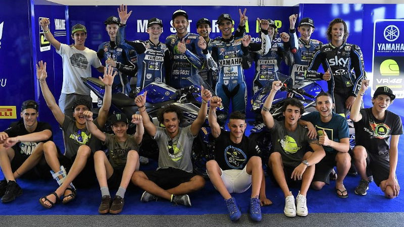 Rossi surprises Master Camp students