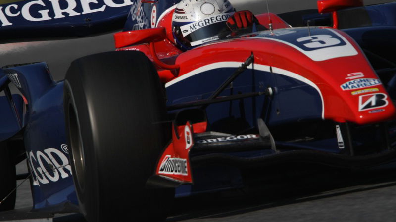 van der Garde snatches victory from Petrov