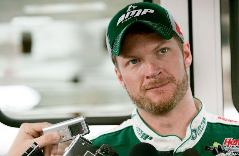 Stewart, Montoya make nice