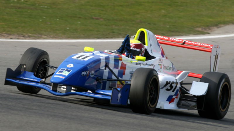 FRenault UK: Webb, Calado win at Brands