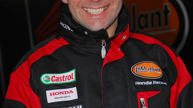Steve Plater wins Senior TT.