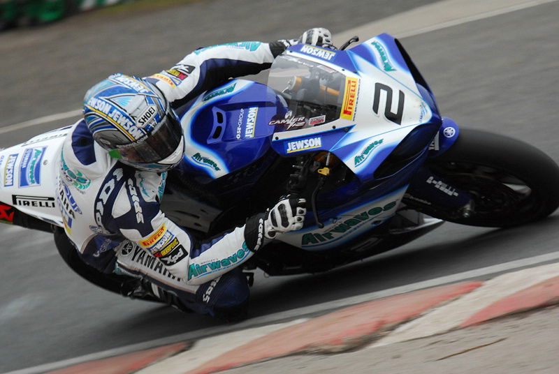 Steve Plater wins Senior TT.