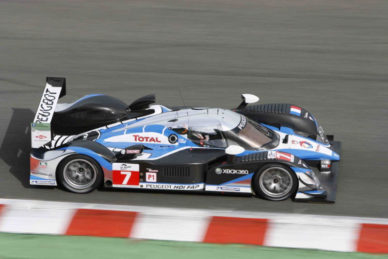 Peugeot wins on LMS return
