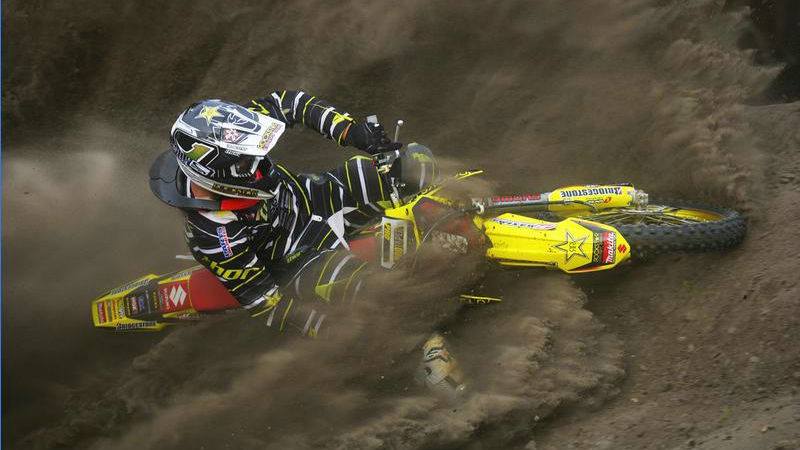 Reed wins AMA Motocross Championship.