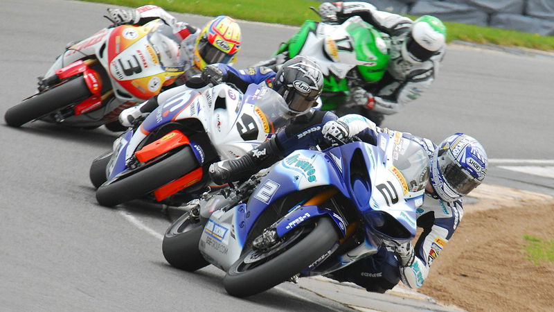 Camier ups advantage despite set backs