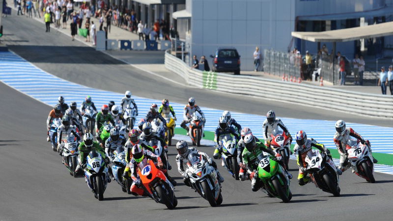 Moto2 matches Bautista race lap record.