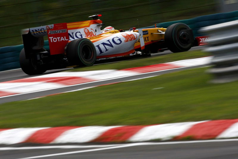 Luca Badoer blames media and rules for F1 flop