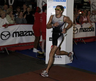 Personal best for Button in London triathlon.