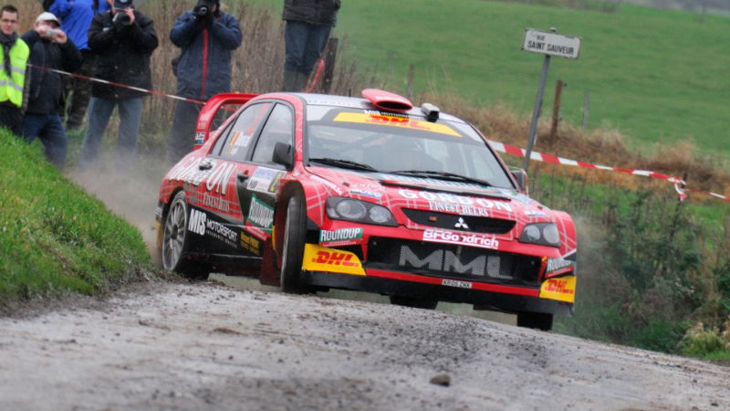 Duval crashes out of Belgian outing