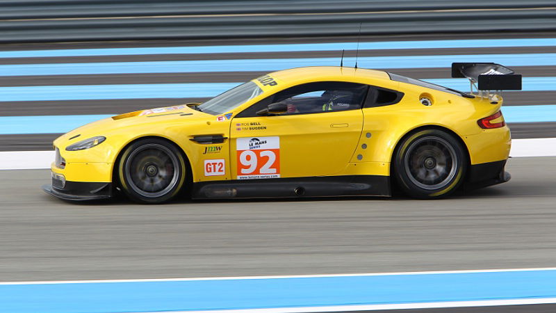 Dunlop launches livery competition