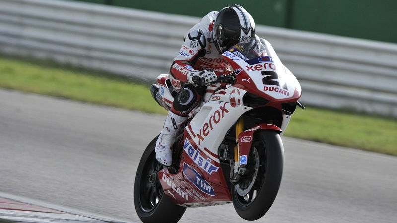 Troy Bayliss in dirt race return