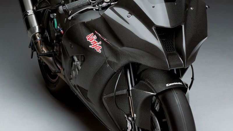 FIRST PIC: 2011 Kawasaki Ninja ZX-10R