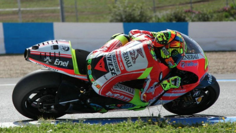 Valentino Rossi has 'fun' on 2012 Ducati debut