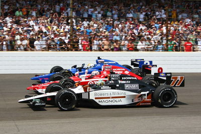 Indy 500: double file restarts stay