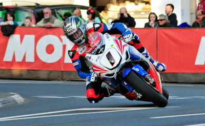 Brothers Dunlop dominate Southern 100