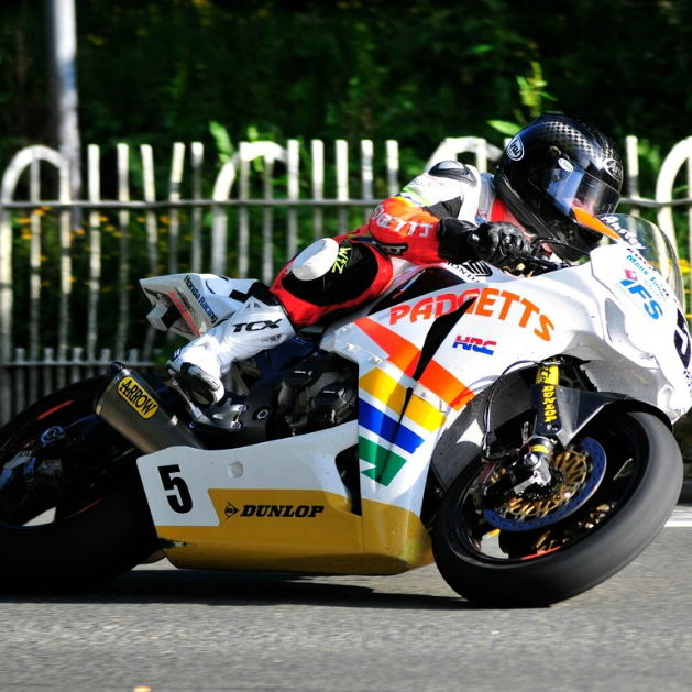 Relentless Suzuki signs endurance racer for TT