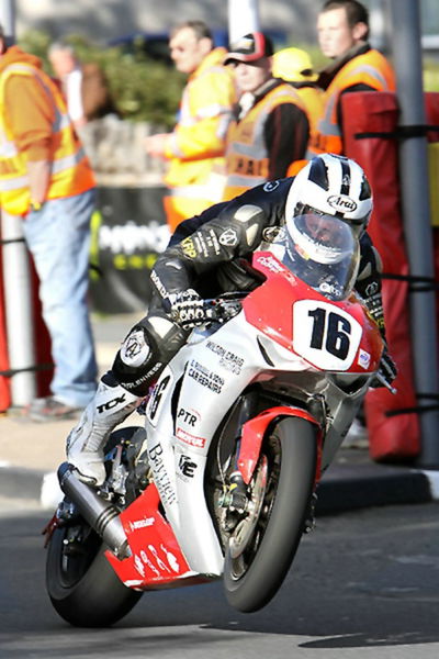 NW200: Michael Dunlop 'not worrying about anyone'