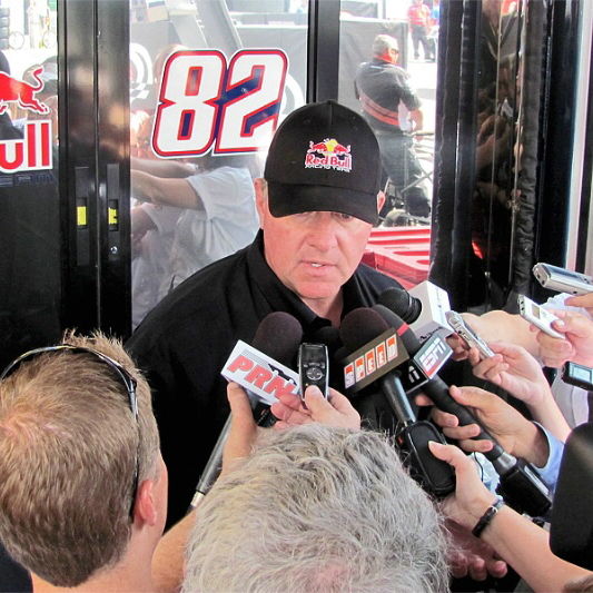 Schrader teams with Red Bull for Shootout