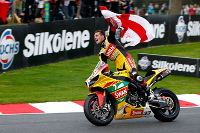 Tommy Hill wins 2011 BSB title by 0.006secs!