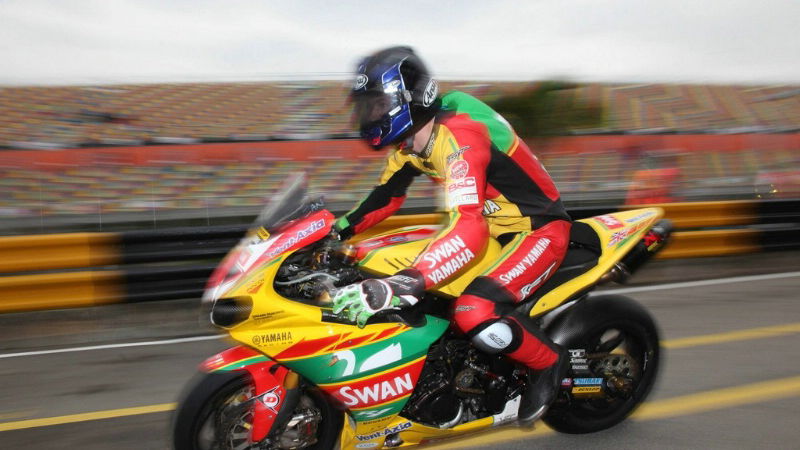 Ian Hutchinson joins Hill for BSB assault