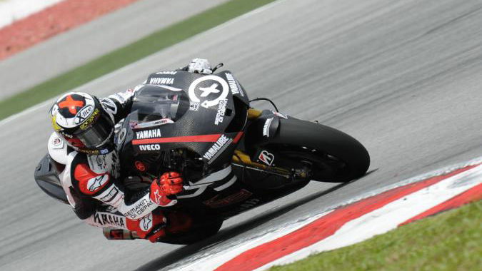 Lorenzo in front as MotoGP 2012 begins