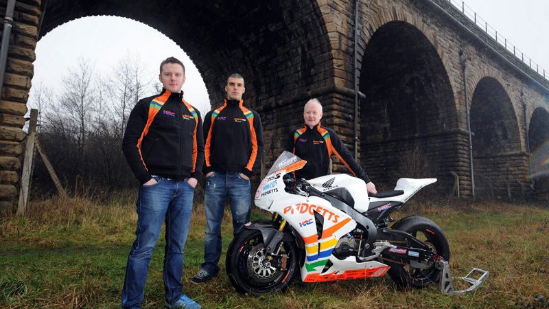Padgetts Honda steps up, signs Scassa, Lowry