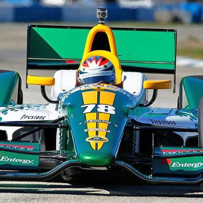 Hinchcliffe starts fastest at Milwaukee