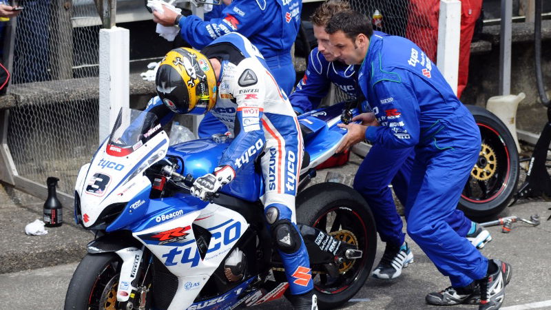 TT2012: Guy Martin bemoans poor luck in Superbike TT