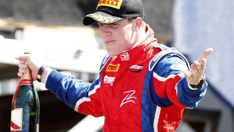 Razia wins last-lap sprint thriller in Valencia