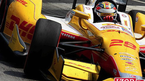 Hunter-Reay crashes during Fontana test