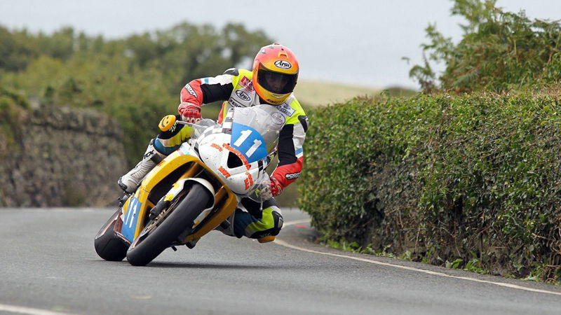 Farquhar reeling after uncle dies at Manx GP