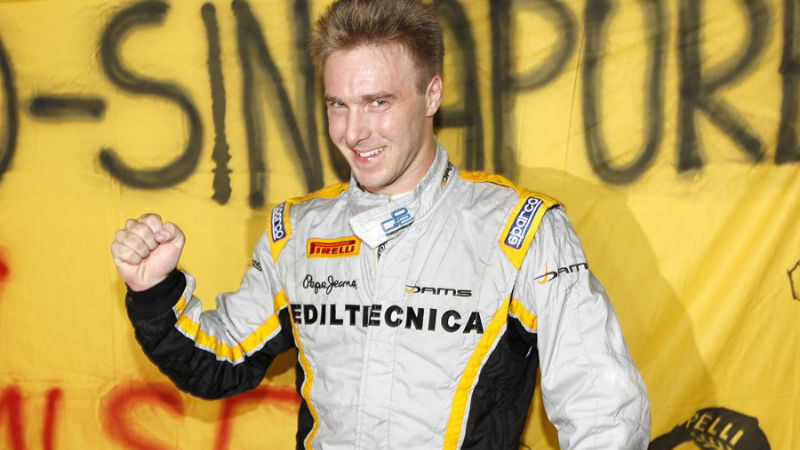 Valsecchi seals title, Chilton wins race
