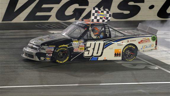 Trucks: Nelson Piquet Jr. wins at Las Vegas
