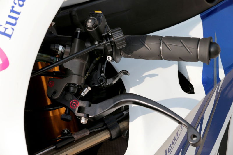 PICS Extra lever on Factory Yamaha MotoGP machine MotoGP Feature