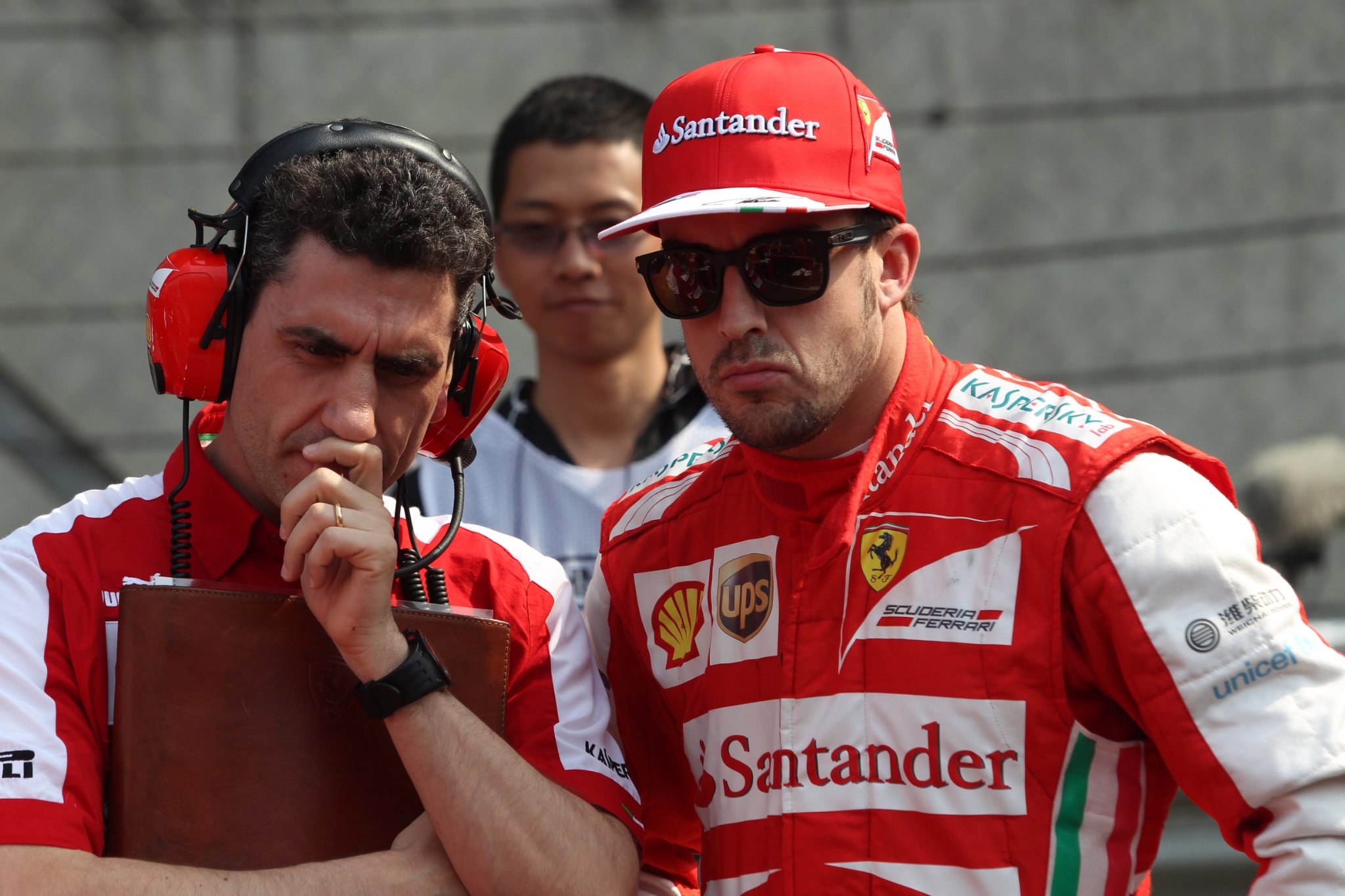 - Race, Andrea Stella (ITA) Ferrari race Engineer and Fernando Alonso (ESP) Scuderia Ferrari