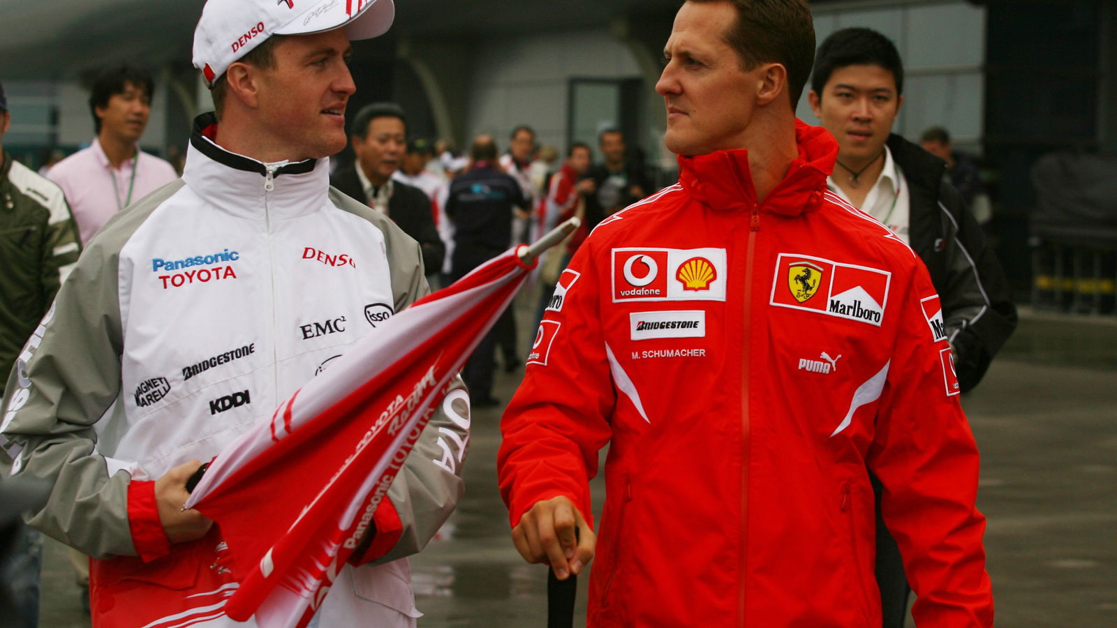  Shanghai, China,
Ralf Schumacher (GER), Toyota Racing and Michael Schumacher (GER), Scuderia Ferrari - Formula 1 World
