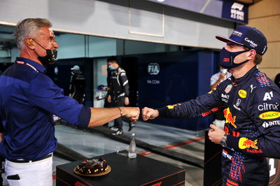 (L to R): David Coulthard (GBR) Red Bull Racing and Scuderia Toro Advisor / Channel 4 F1 Commentator and Max Verstappen