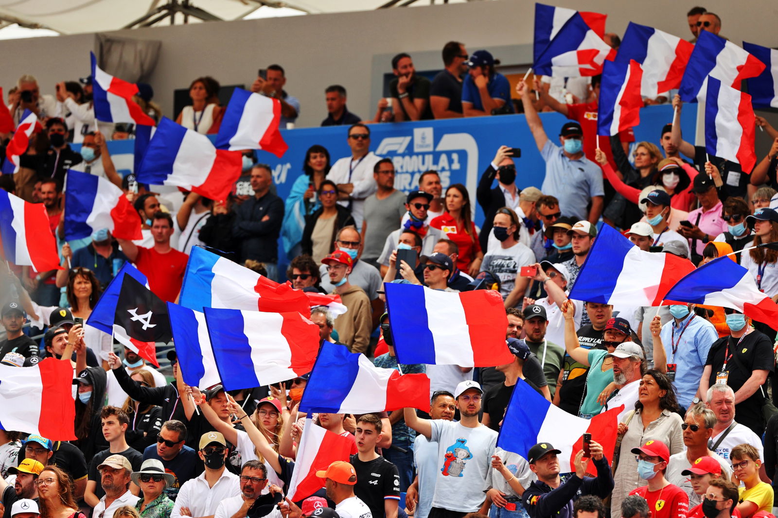 Circuit atmosphere - fans in the