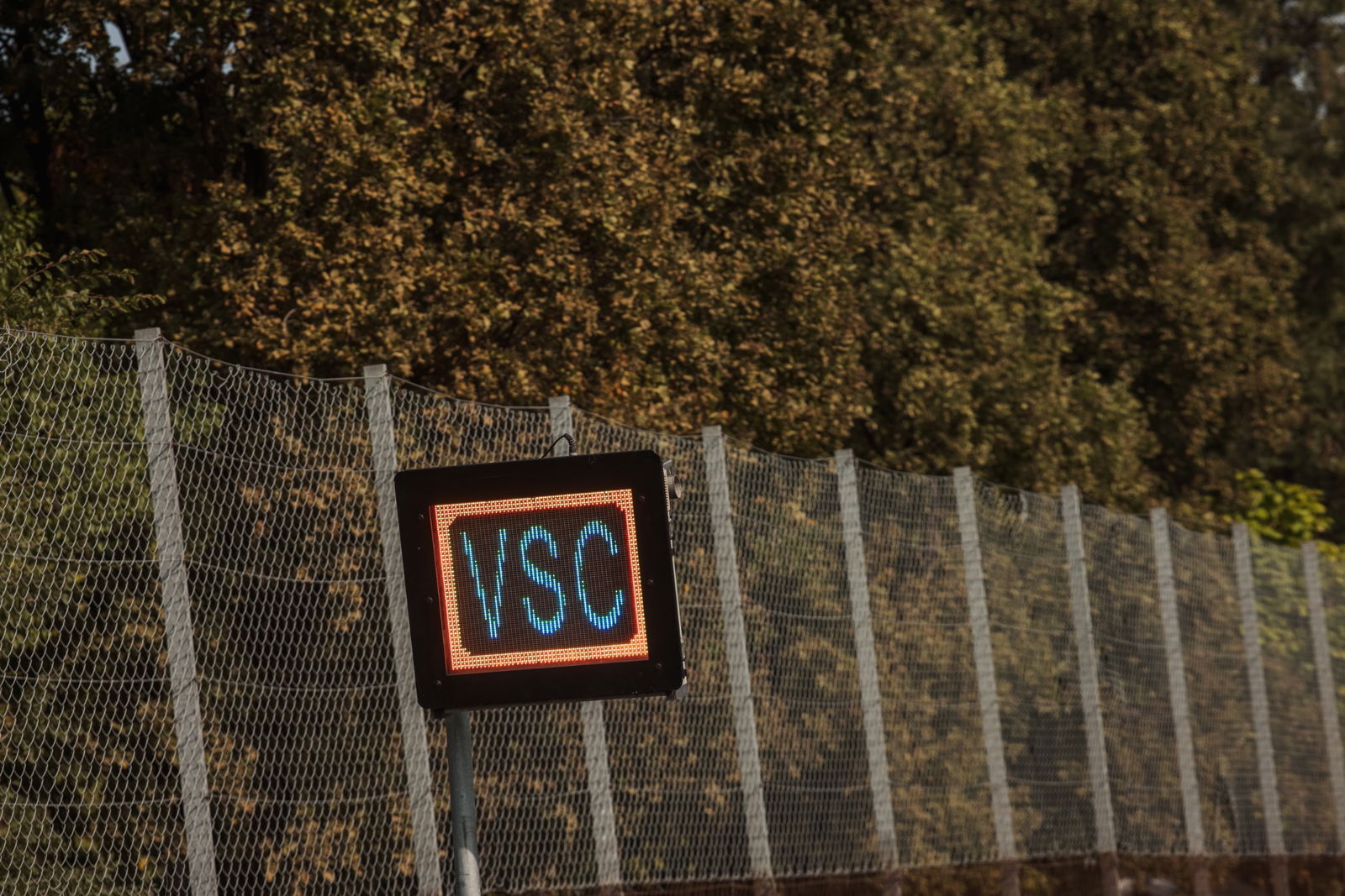 Circuit atmosphere - VSC - Virtual Safety Car -