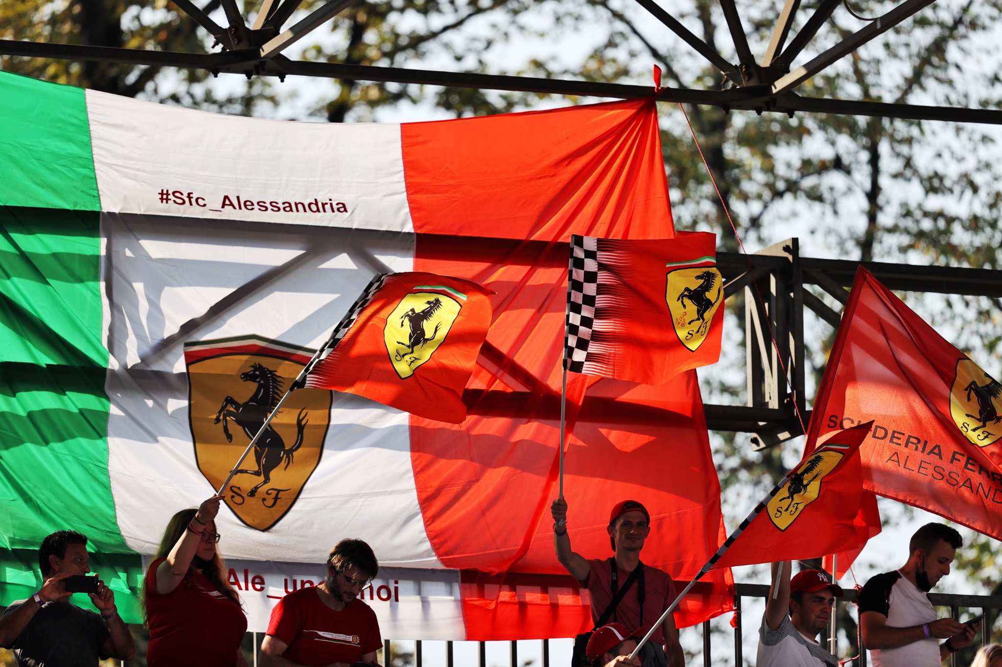 Circuit atmosphere - Ferrari fans in the