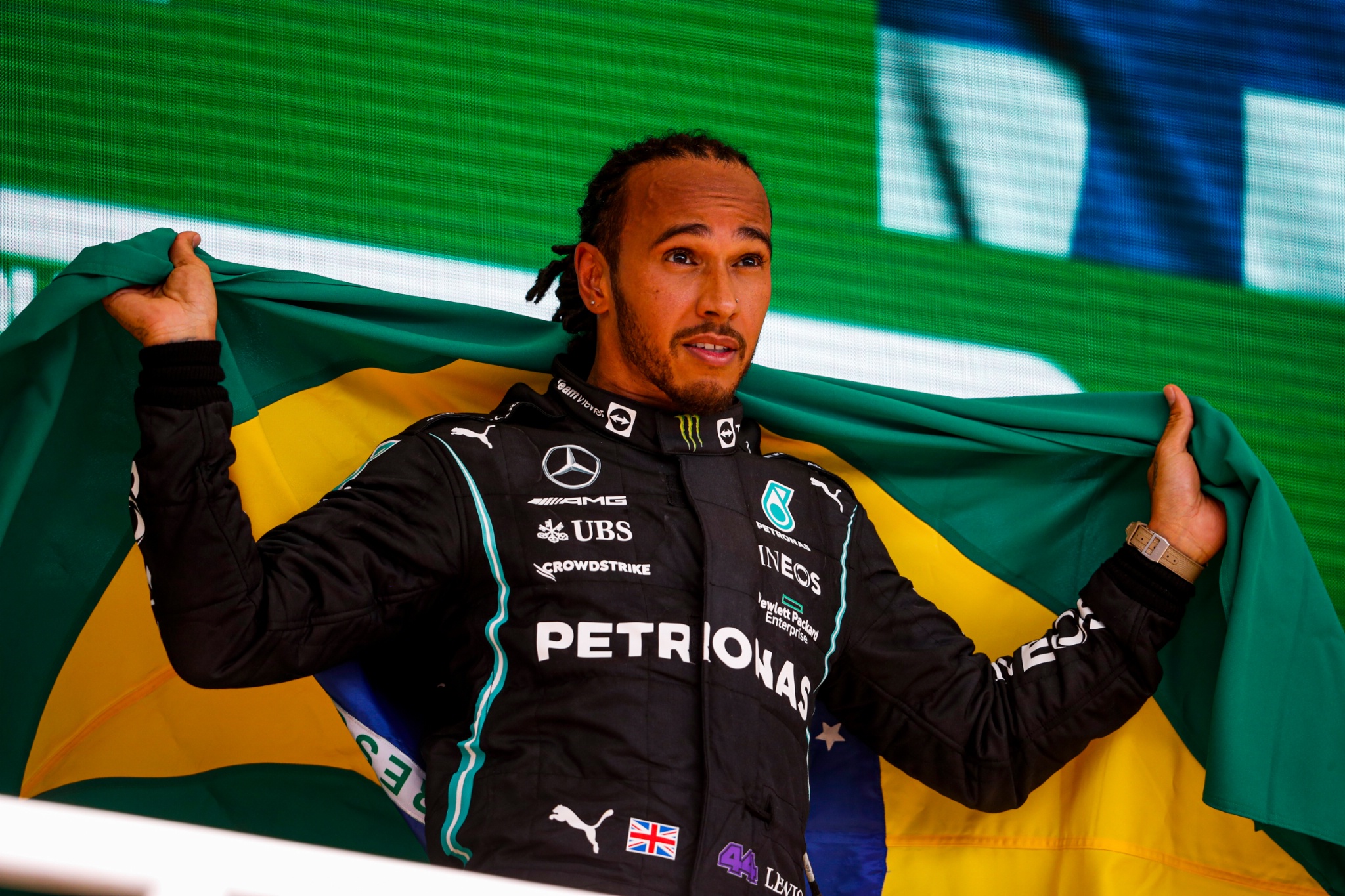 Race winner Lewis Hamilton (GBR) Mercedes AMG F1 celebrates on the
