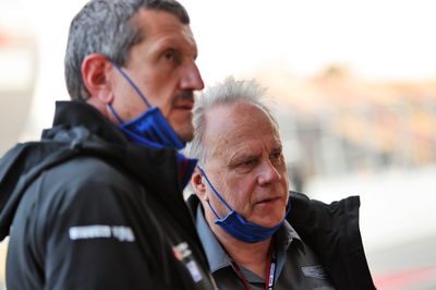 Gene Haas (USA) Haas Automotion President with Guenther Steiner (ITA) Haas F1 Team