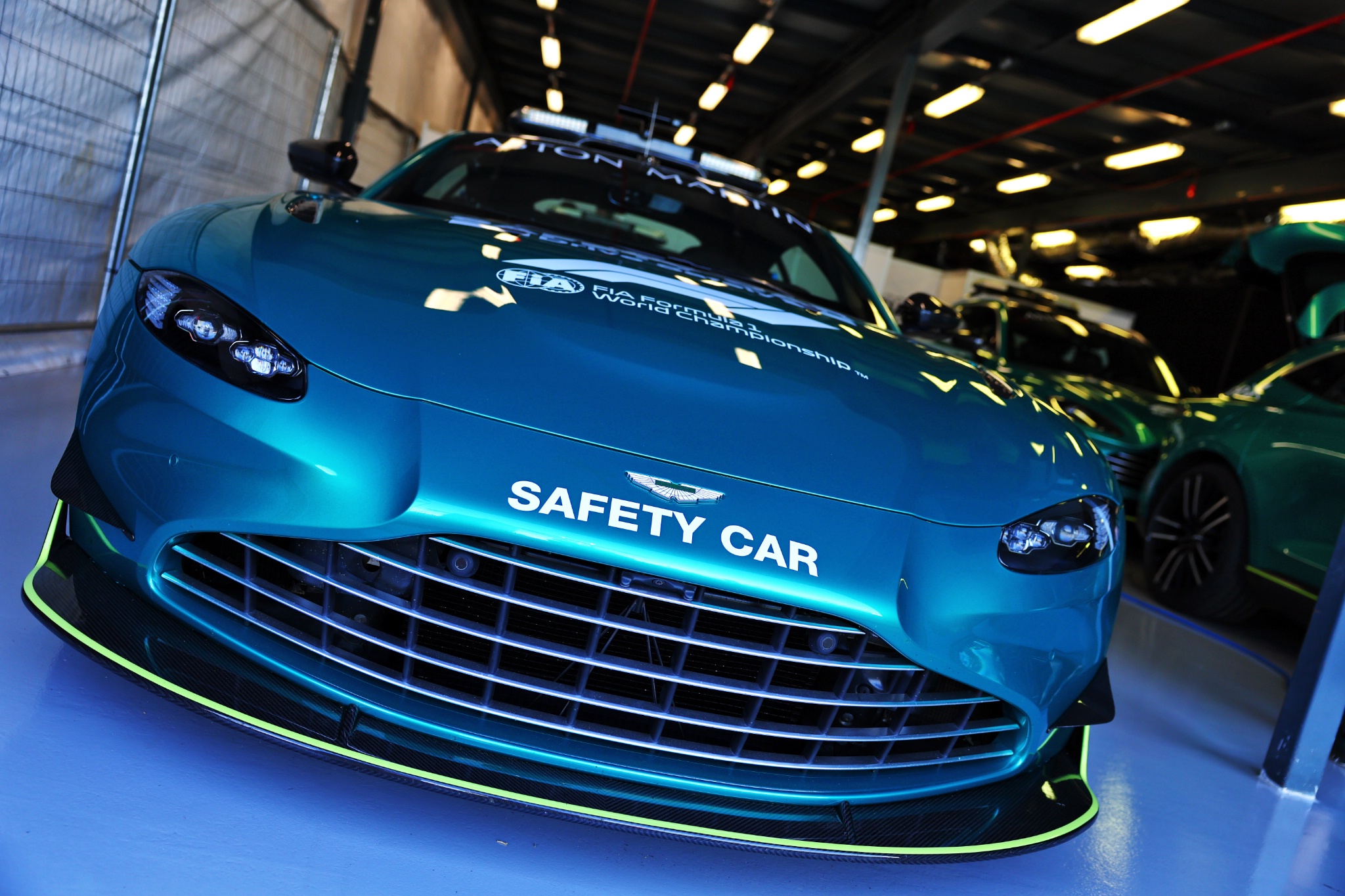 Aston Martin FIA Safety Mobil. Kejuaraan Dunia Formula 1, Rd 3, Grand Prix Australia, Albert Park, Melbourne, Australia,