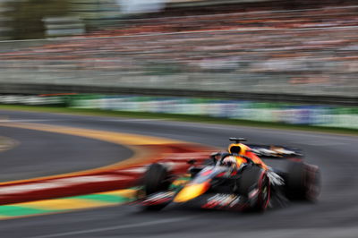 Max Verstappen (NLD) ) Red Bull Racing RB18. Kejuaraan Dunia Formula 1, Rd 3, Grand Prix Australia, Albert Park,