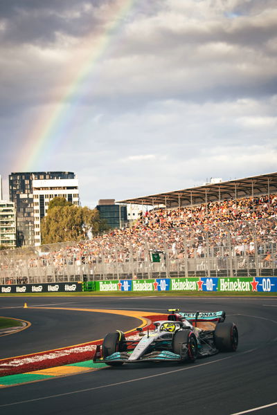 Lewis Hamilton (GBR) ) Mercedes AMG F1 W13. Kejuaraan Dunia Formula 1, Rd 3, Grand Prix Australia, Albert Park,