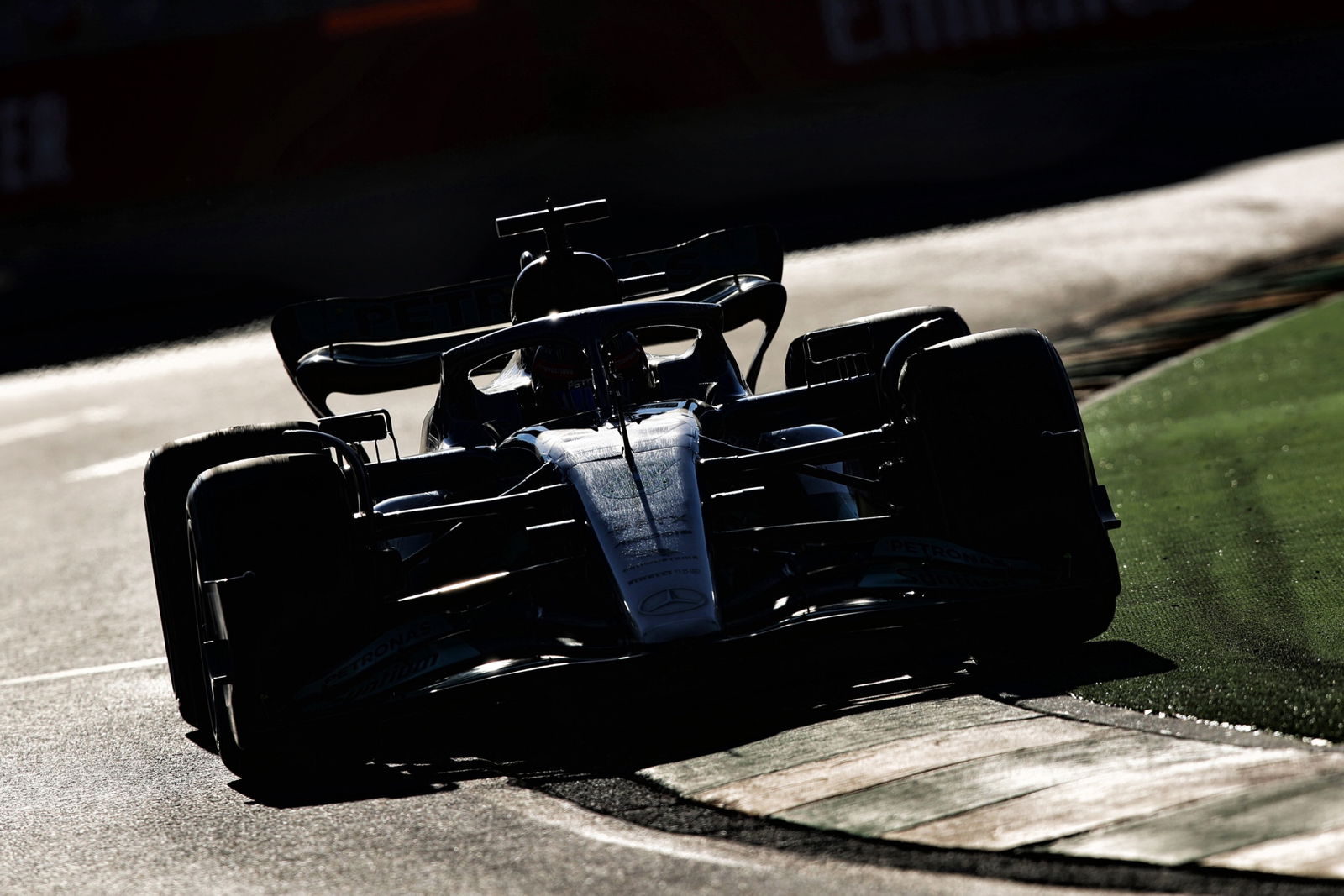 George Russell (GBR) Mercedes AMG F1 W13. Formula 1 World Championship, Rd 3, Australian Grand Prix, Albert Park,