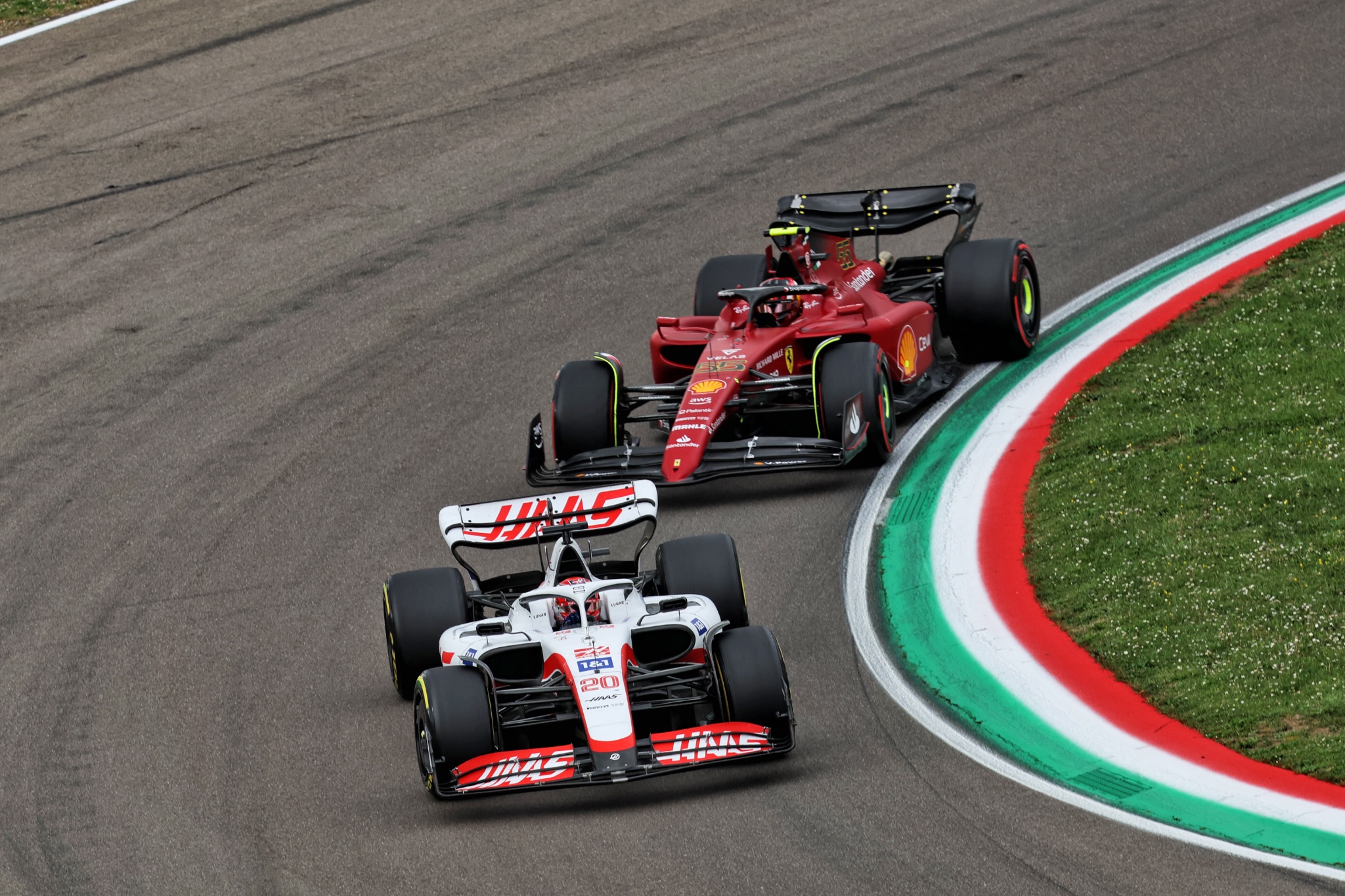 Kevin Magnussen (DEN) Haas VF-22. Formula 1 World Championship, Rd 4, Emilia Romagna Grand Prix, Imola, Italy, Sprint