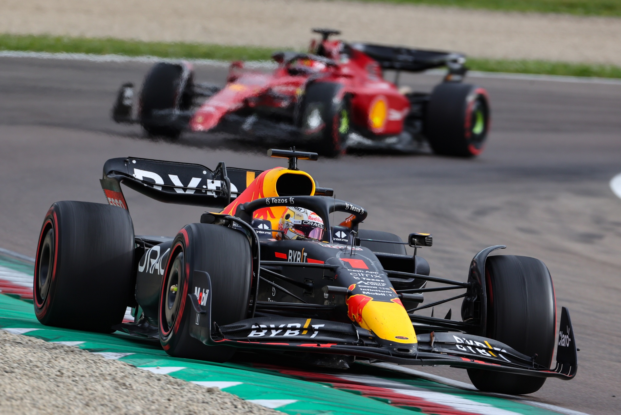 Max Verstappen (NLD), Red Bull Racing and Charles Leclerc (FRA), Scuderia Ferrari Formula 1 World Championship, Rd 4,