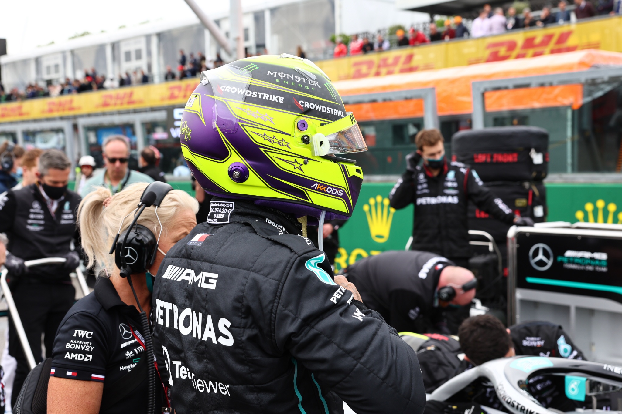Lewis Hamilton (GBR) ) Mercedes AMG F1 W13. Kejuaraan Dunia Formula 1, Rd 4, Emilia Romagna Grand Prix, Imola, Italy, Race